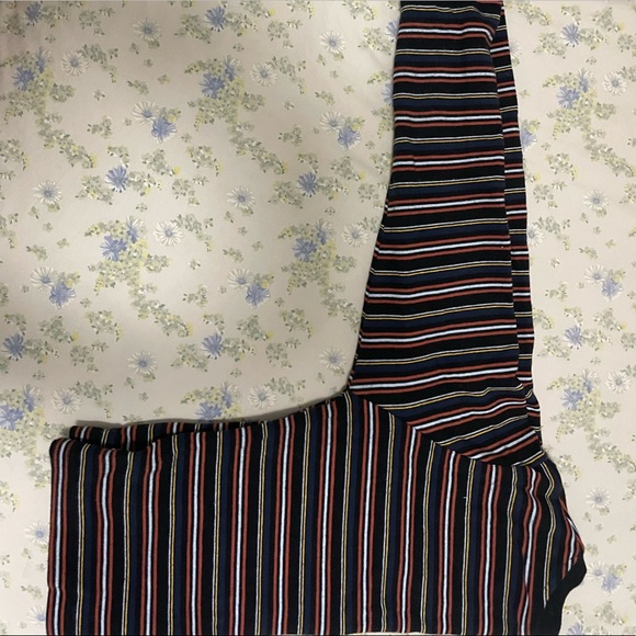 Long sleeve Brandy Melville Crop top - Picture 4 of 6